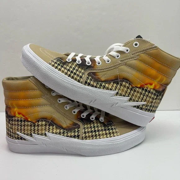 Vans Men’s Sk8-Hi Bolt (Big Reveal)
Taos Taupe Sneakers
VN0A5JIVAZP - Picture 15 of 16